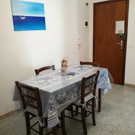Apartment La Casa Di Merlino Santo Stefano al Mare